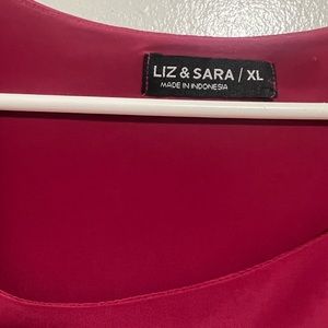 Maroon short sleeve shirt ❤️